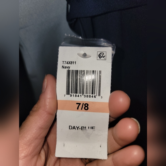 Dress - Picture 2 of 5